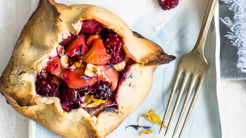 Tartelettes aux pêches et fruits rouges facile et rapide découvrez