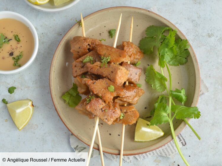 Brochettes de seitan sauce satay facile et rapide découvrez les