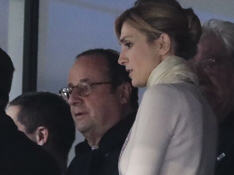 PHOTOS - Julie Gayet et François Hollande, amoureux et inséparables au Stade de France