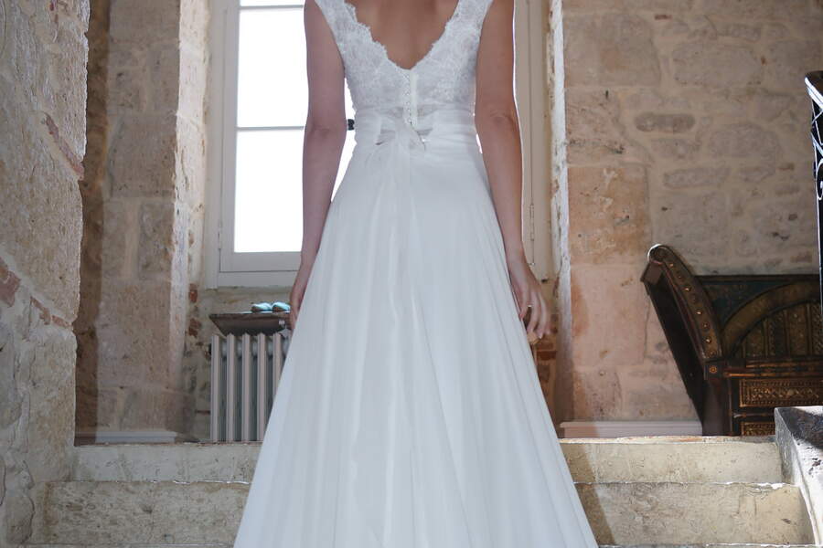 PHOTOS – Une robe de mariée dos nu pour mon mariage, je dis « oui