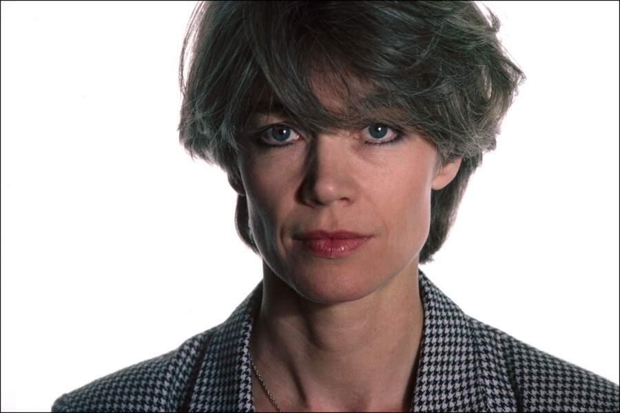 Françoise Hardy : son évolution physique en images - Femme ...