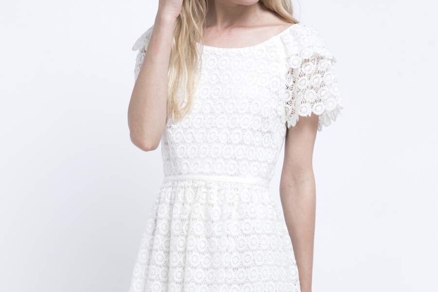 Robe Blanche Courte Devant Longue Derriere