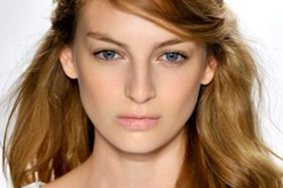 Coiffure : 20 façons de porter la raie de côté - Femme Actuelle