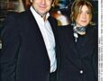Amanda Sthers est celle qu'il a épousée en 2014. Ici, Patrick Bruel et Amanda Sthers au défilé Dior le 3 mars 2004.