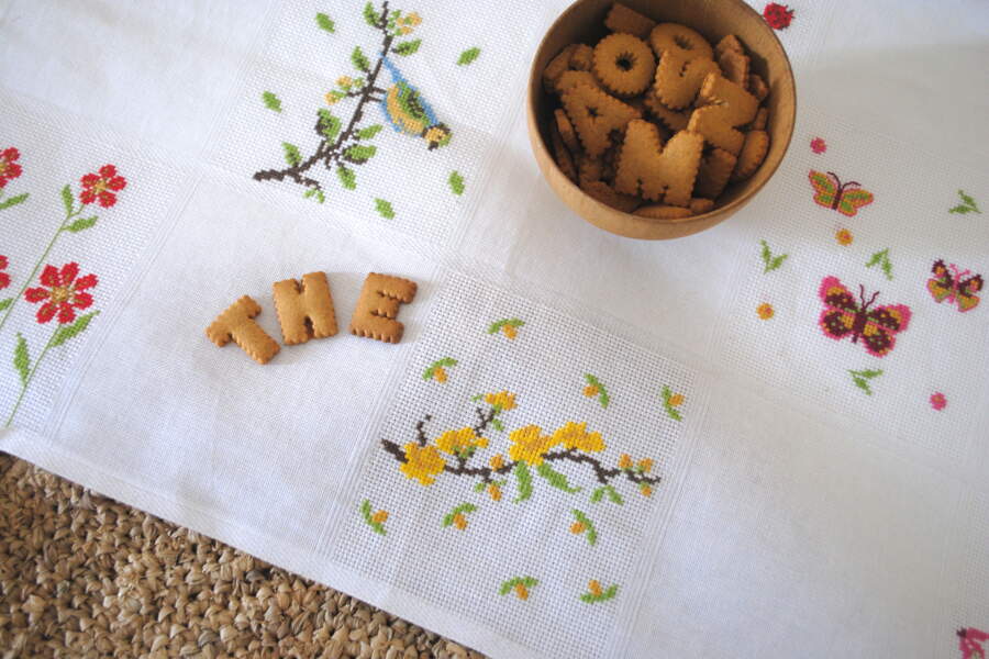 Point de croix : de jolis motifs à broder - Femme Actuelle