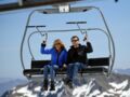 Emmanuel Macron et Brigitte Macron au ski, comme tout le monde. Ou presque. 