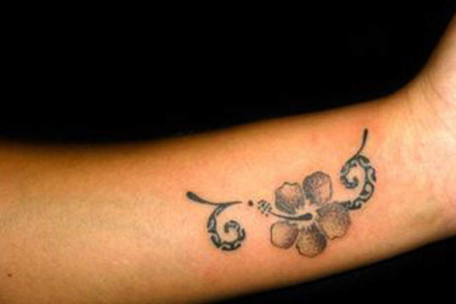 Tatouages polynésiens féminins : 10 modèles à oser - Femme Actuelle