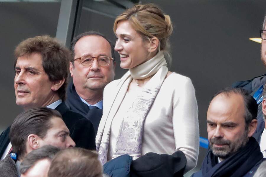 PHOTOS - Julie Gayet Et François Hollande, Amoureux Et Inséparables Au ...