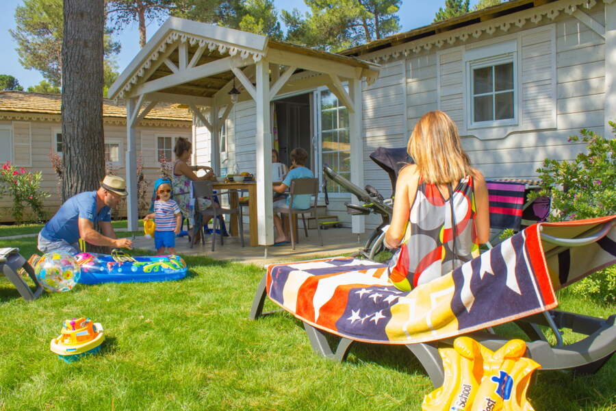 Rétrospective Du camping à l'hôtellerie de plein air Femme Actuelle