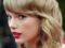 Les lèvres rouge mat de Taylor Swift  