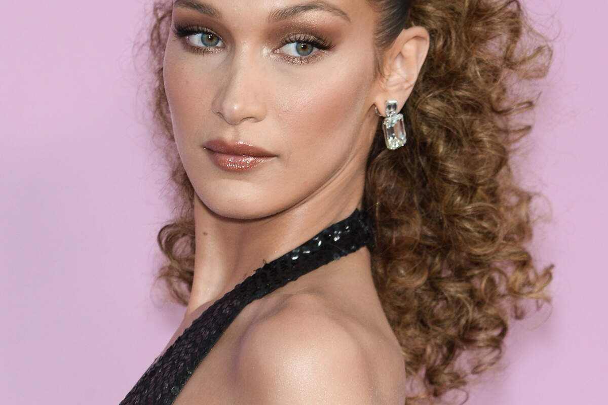 Cheveux bouclés : 20 idées pour les coiffer en 2020 - Femme Actuelle