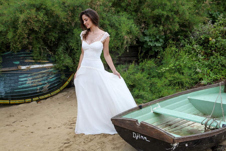 Des robes de mariée avec un décolleté vertigineux pour lui faire