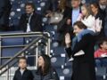 Jean Sarkozy s’éclate au parc des princes avec sa femme Jessica et ses enfants