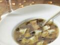 Bouillon de cèpes et ses ravioles au foie gras