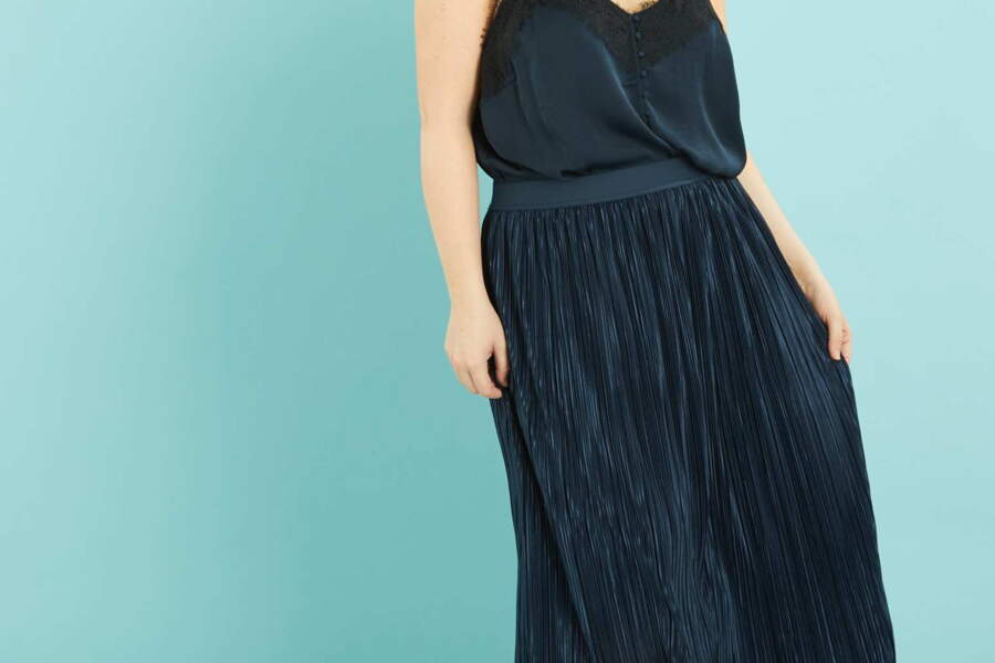 Mode ronde : 15 tenues au top pour les fêtes - Femme Actuelle