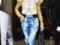 Céline Dion en jean à la sortie de son hôtel