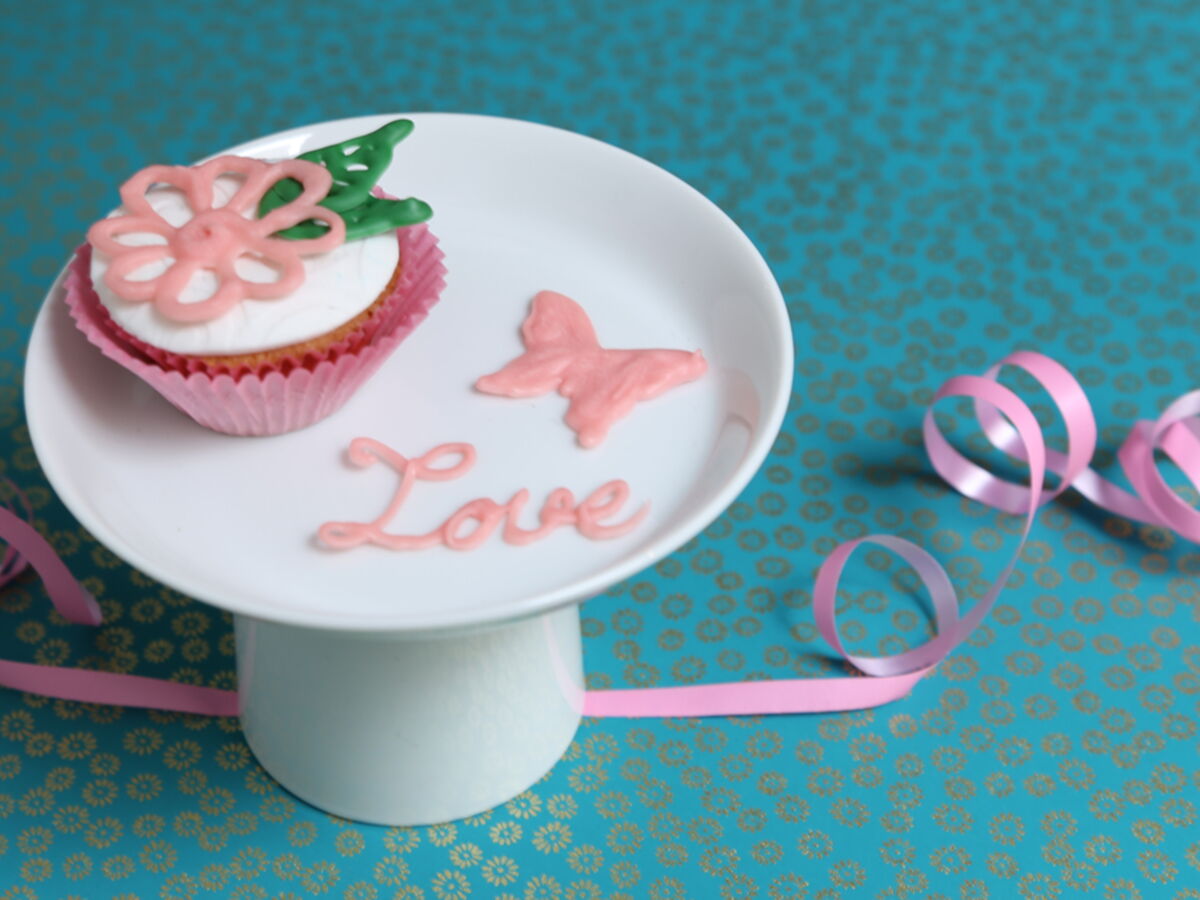 Comment Ecrire Des Mots Doux En Chocolat Femme Actuelle Le Mag