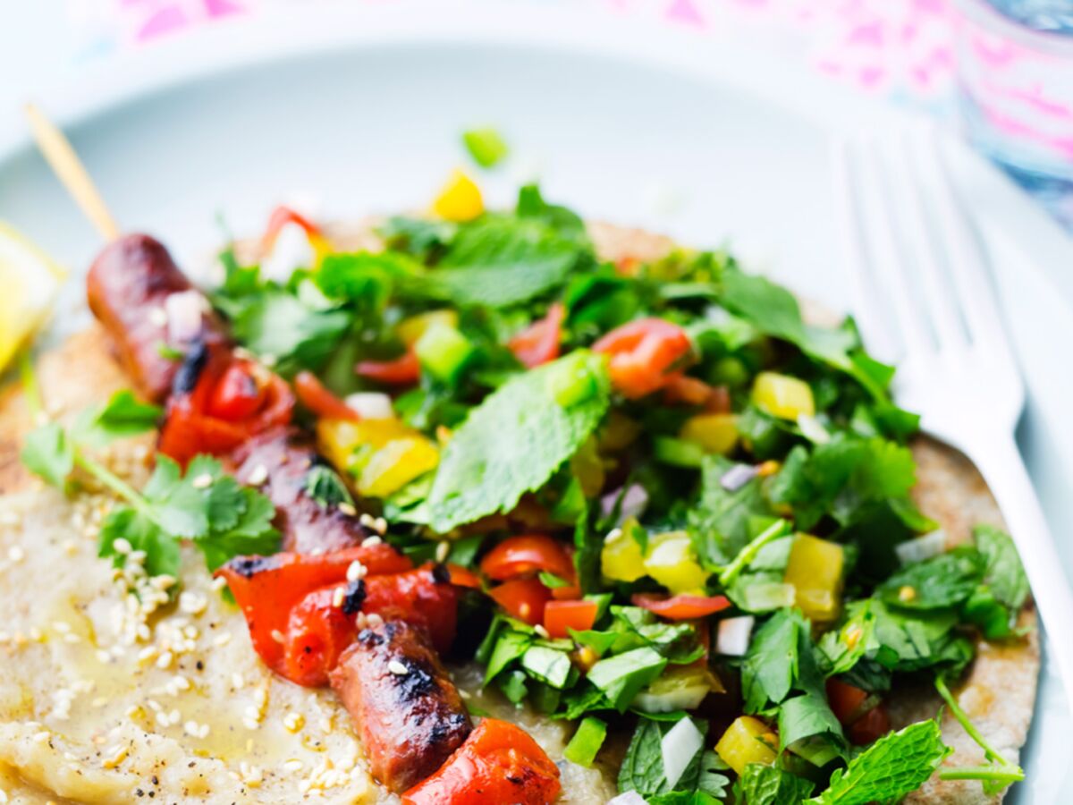 C Est L été Saucisse Merguez Taboulé Brochettes de merguez, caviar d'aubergine et taboulé d'herbes : Femme  Actuelle Le MAG