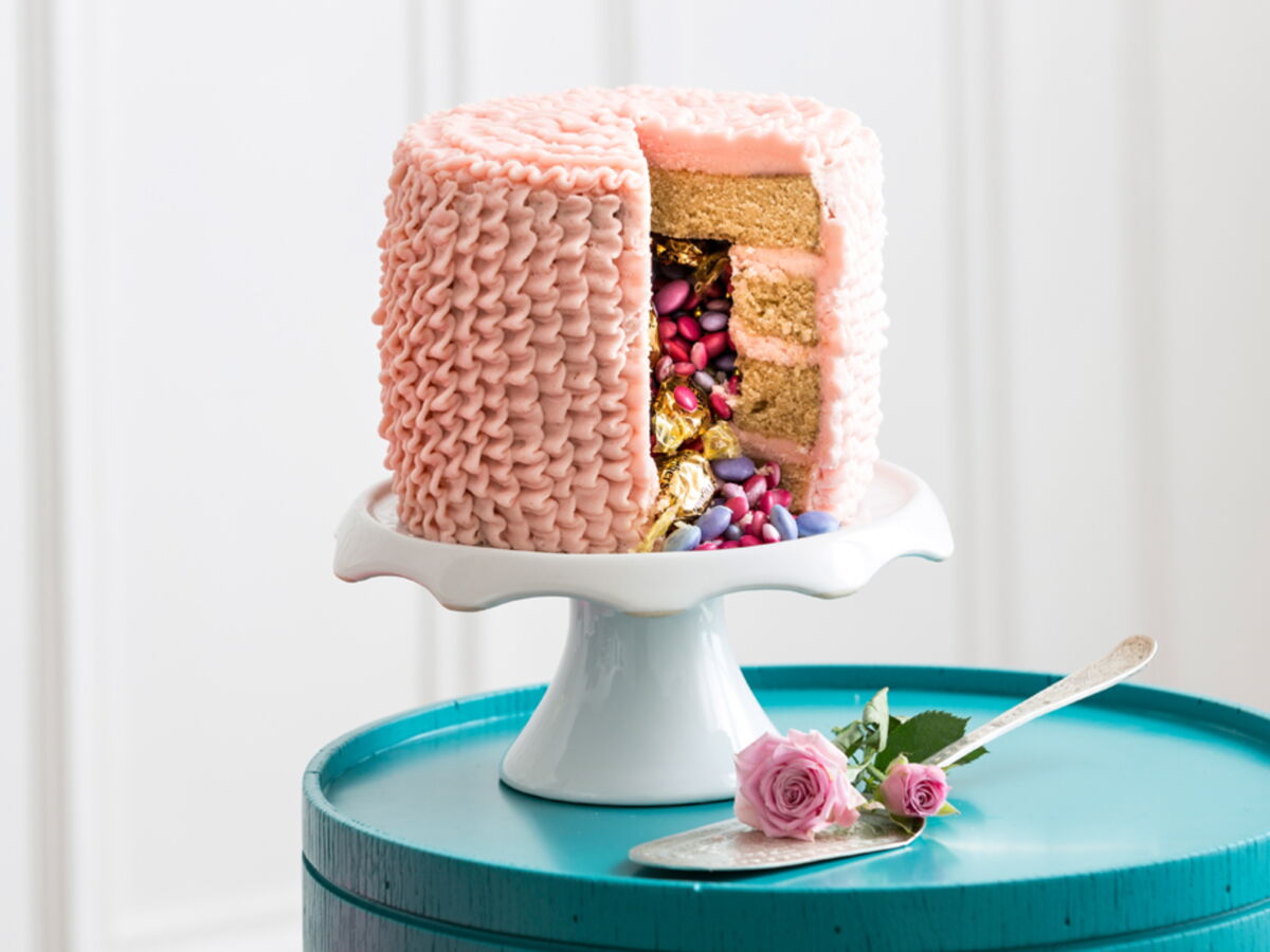 Un Gateau Facon Pinata Femme Actuelle Le Mag