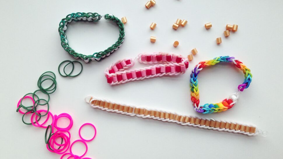 Bracelet élastique Rainbow Loom avec des perles à repasser