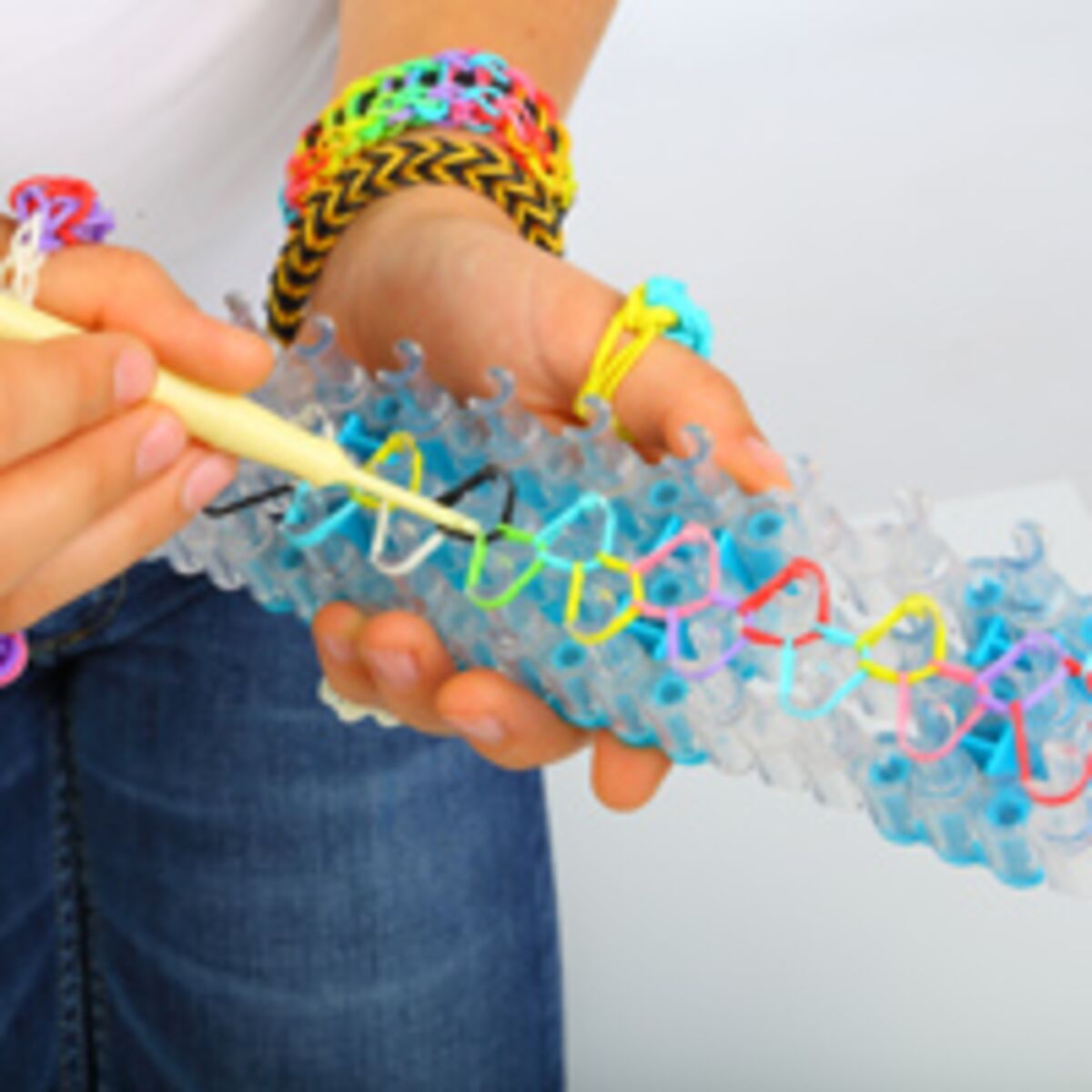 Tous nos modèles de bracelets élastiques Rainbow Loom : Femme Actuelle Le  MAG