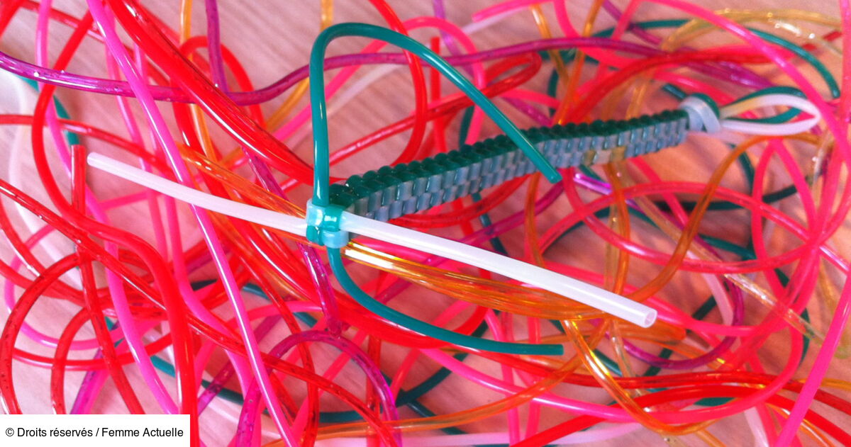 Comment faire un bracelet scoubidou carré ? : Femme Actuelle Le MAG