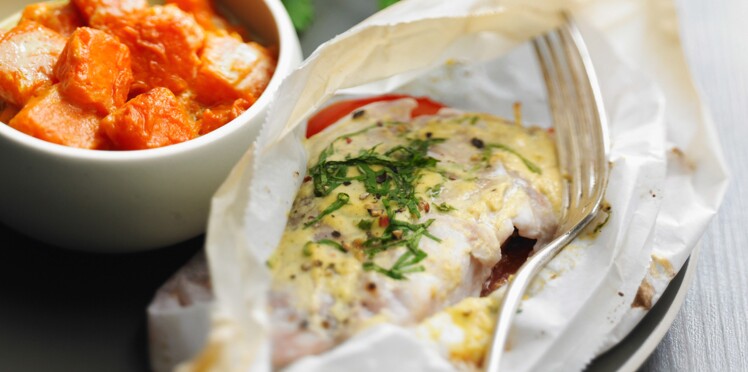 Filet de merlan en papillotes et patates douces : Femme Actuelle Le MAG