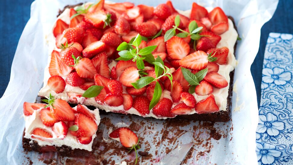 Gâteau aux fraises comme un brownie