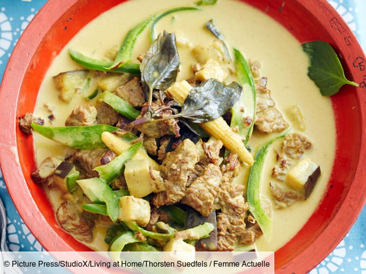 Curry vert de poisson à la thaïe rapide : découvrez les recettes de cuisine  de Femme Actuelle Le MAG