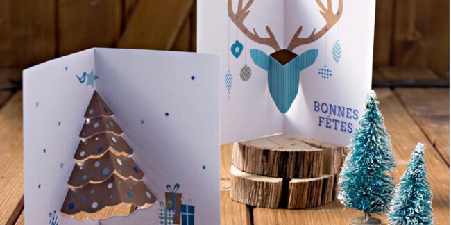 Carte pop-up avec un sapin et un cerf pour Noël