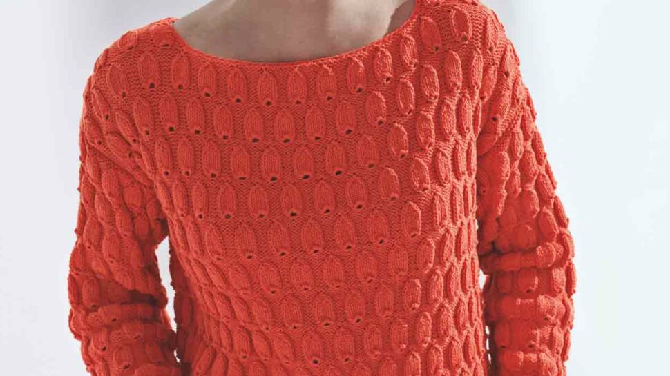 Mon pull relief orange au tricot