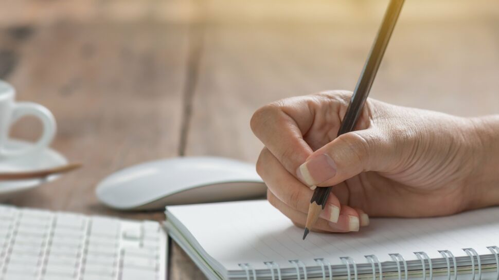 Ecrire à la main, le meilleur moyen de stimuler le cerveau