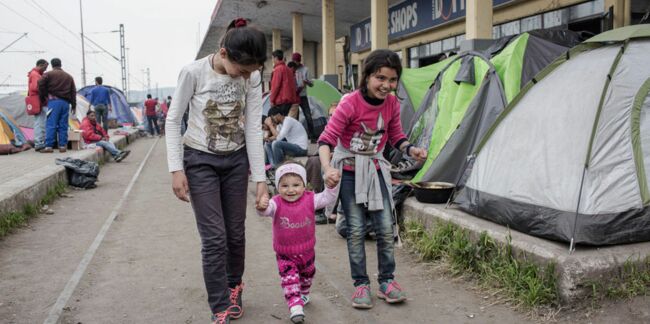 A Idomeni, en Grèce, auprès de familles de réfugiés