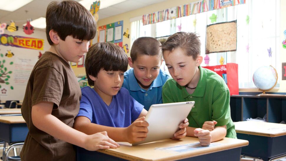Des tablettes numériques à l'école primaire
