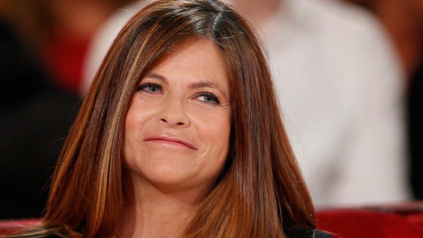 Elle Croit Aux Signes Du Destin Charlotte Valandrey Sa Quete De L Amour Racontee Dans Son Nouveau Roman Femme Actuelle Le Mag