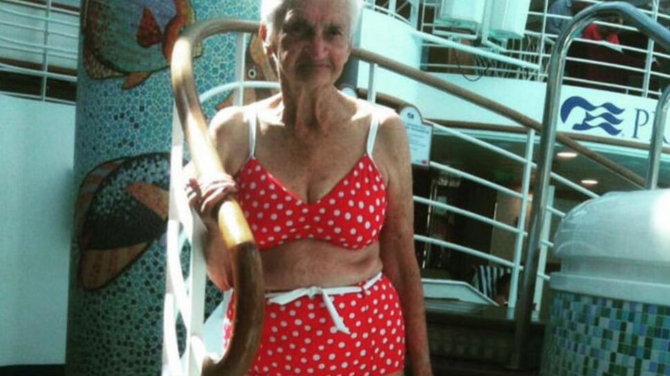 A 90 ans, elle pose en bikini