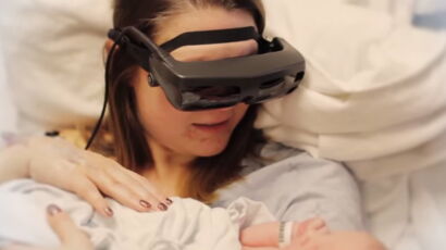 L Emouvante Reaction D Un Bebe Sourd Qui Entend La Voix De Sa Mere Pour La Premiere Fois Femme Actuelle Le Mag