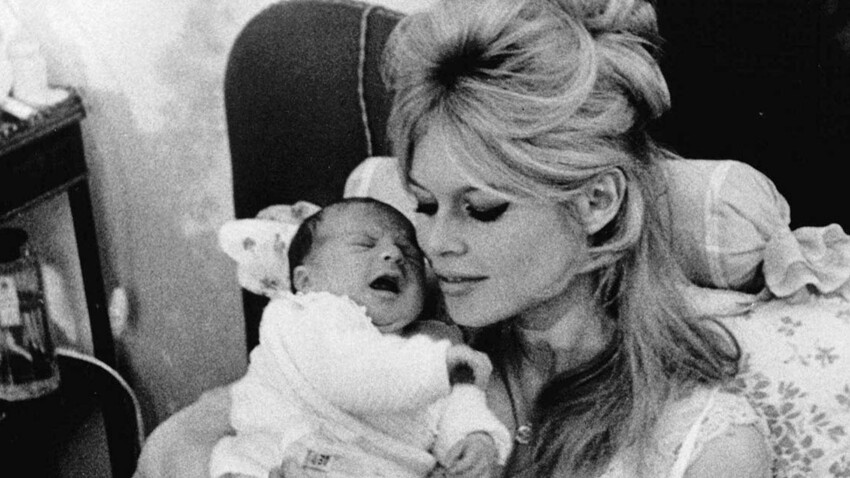 Pourquoi Brigitte Bardot A Abandonné Son Fils