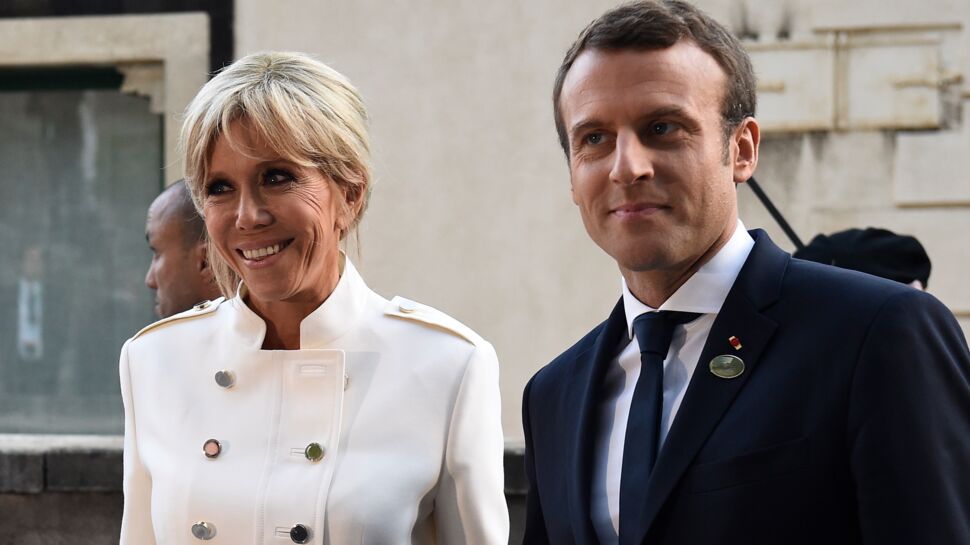 Brigitte Macron fait mouche en jupe tailleur blanche au G7