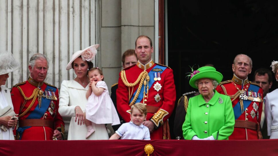 Photos : Charlotte et George trop mignons, volent la vedette à la reine Elizabeth