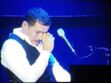 Vidéo - Dany Boon pleure la disparition de Johnny Hallyday sur scène