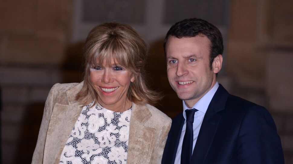 Glamour et love story: quand le couple Macron minaude