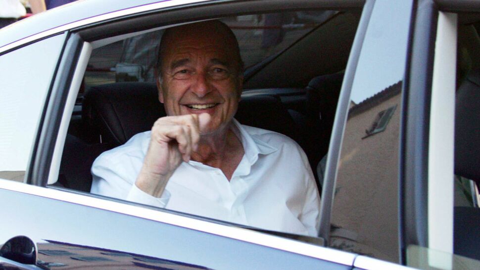 Jacques Chirac séducteur: quand des femmes l'attendaient, nues, dans son avion