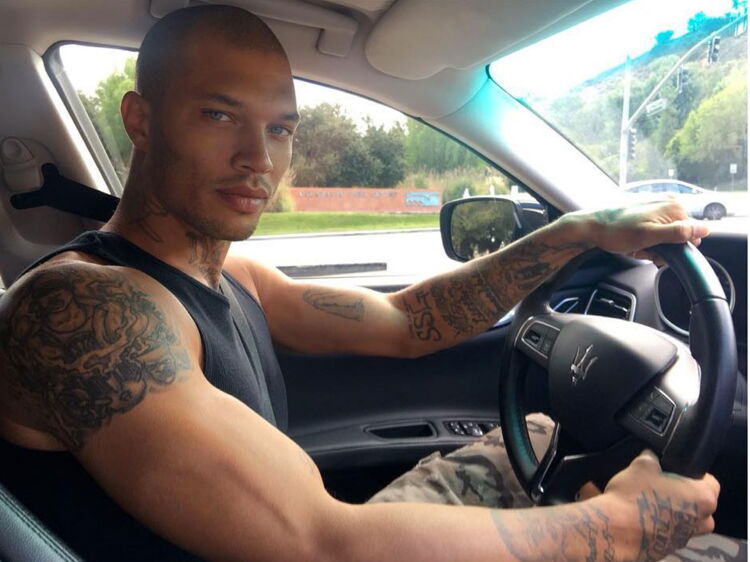 Exprisonnier, le beau gosse devenu mannequin a fait fortune Femme