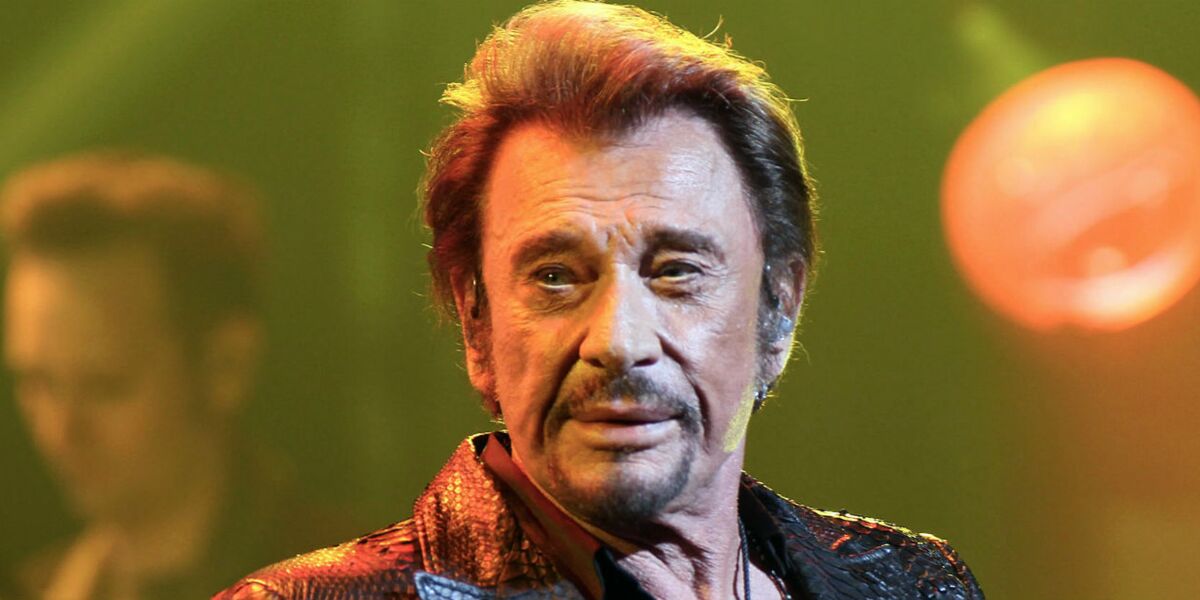 Johnny Hallyday Pour La Messe Anniversaire Ses Fans Ont Eu Une Idee Indecente Femme Actuelle Le Mag