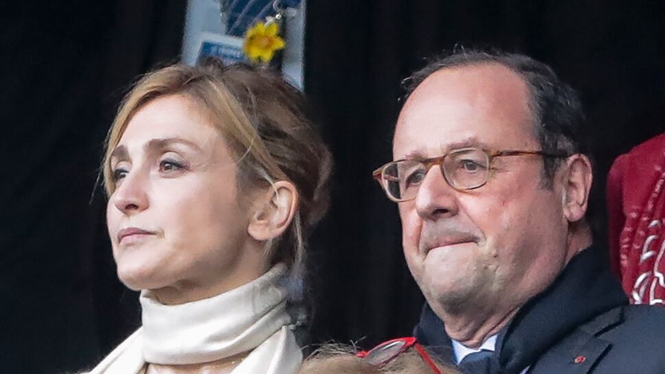 PHOTOS - Julie Gayet et François Hollande, amoureux et inséparables au Stade de France