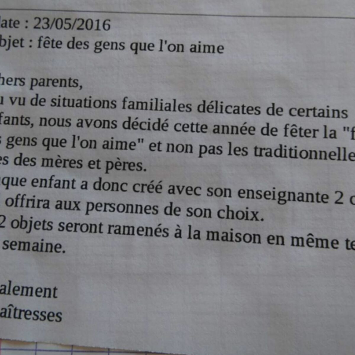 Poeme Fete Des Gens Qu On Aime La fête des mères remplacée par "la fête des gens qu'on aime" : Femme  Actuelle Le MAG