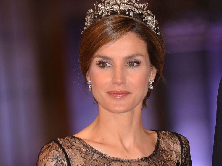 Qui est Letizia, la nouvelle reine d'Espagne ? Femme Actuelle Le MAG