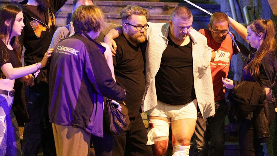 Manches­ter : au moins 22 morts et des dizaines de bles­sés suite à une explosion au concert d'Ariana Grande