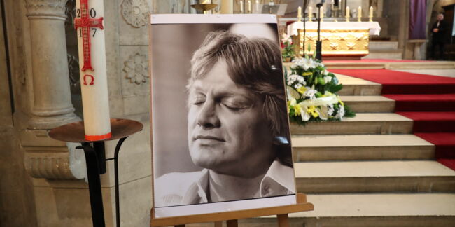 Mort de Claude François: un policier raconte ce qu’il a vu sur place à